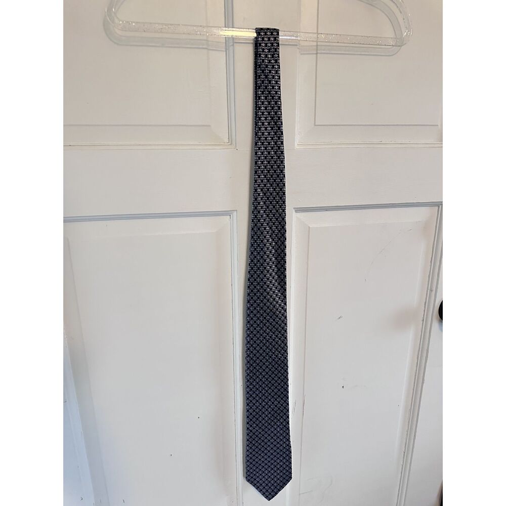 Donald J. Trump Signature Collection Mens Patterned Silk Tie Necktie